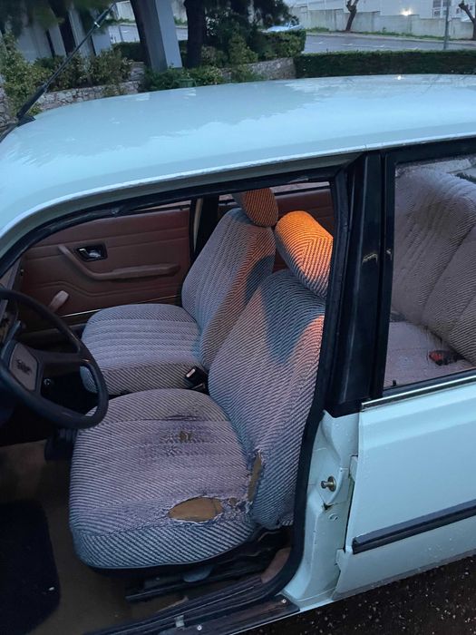 Peugeot 305 Classico