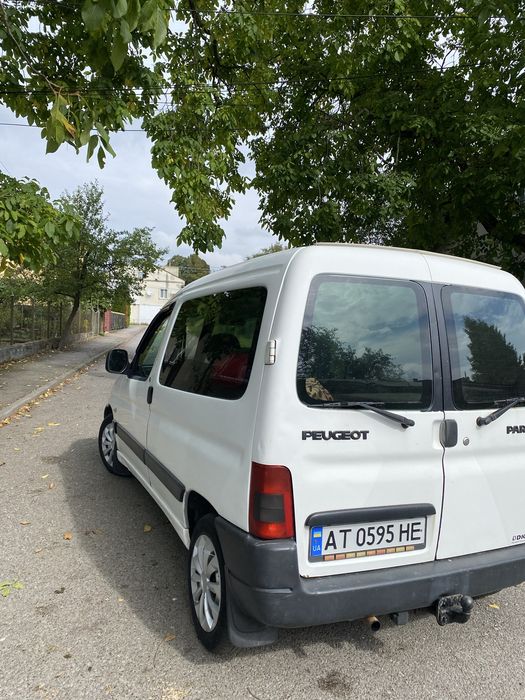 В Продажі Пежо Партнер
