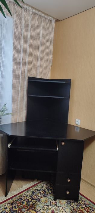 Стіл офісний кутовий