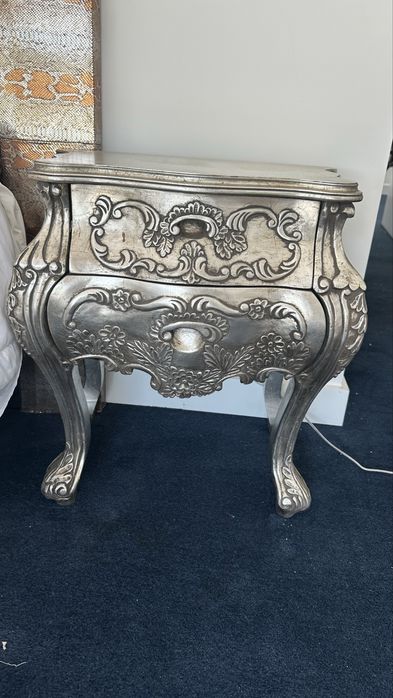 Mesa de cabeceira