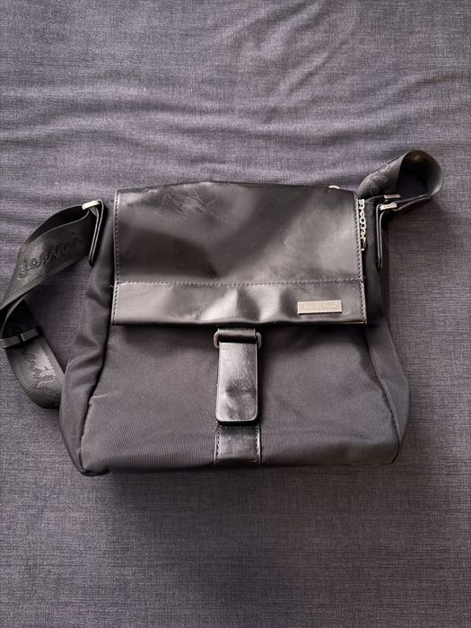 Czarna stylowa torebka piterka listonoszka JENNIFER JONES