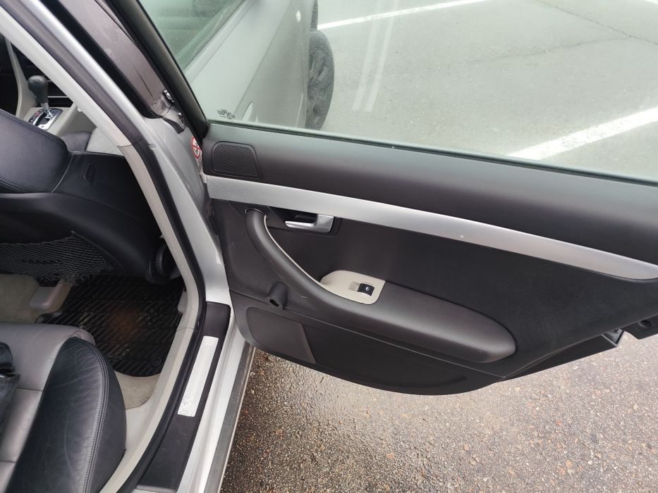 Ауди а 4 б7 2.0 Бензин  Автомат