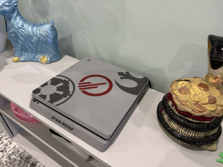 PS4 Slim 1TB. Ідеальний стан