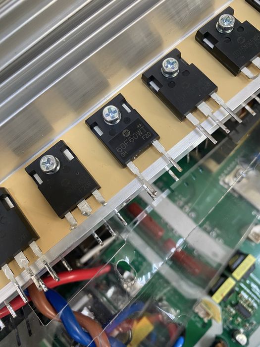 Ремонт сонячних гибридних інверторів