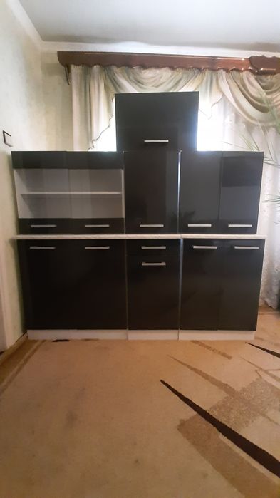 Продам кухонну стінку