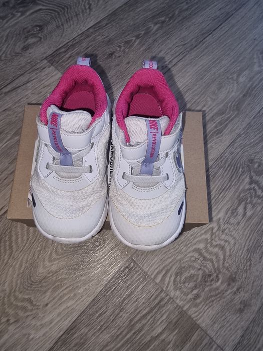 Кросівки nike для дівчинки 24 розмір