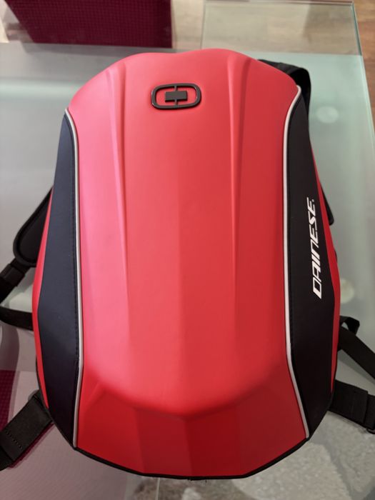 Mochila de moto Dainese ( nova)