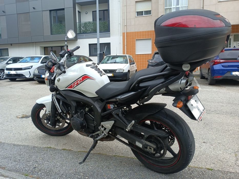 Yamaha fz6-n  s2