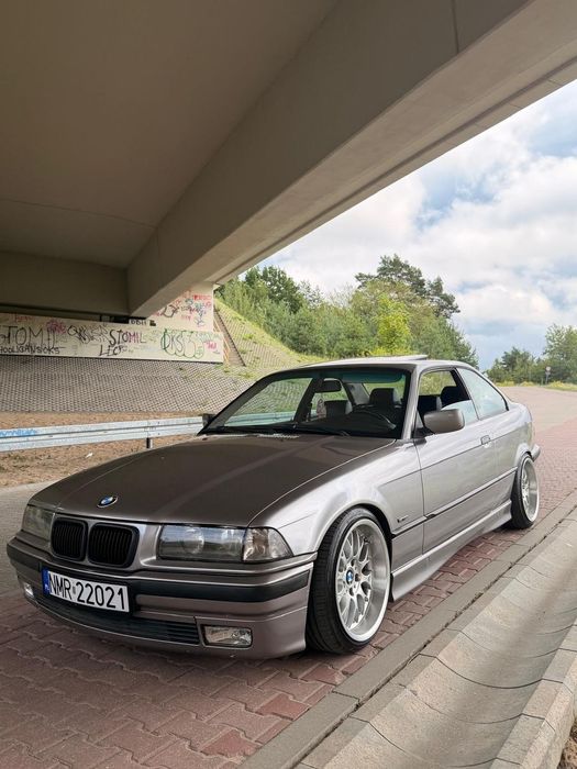 BMW Seria 3 BMW e36 coupe 323i M52B25 170k