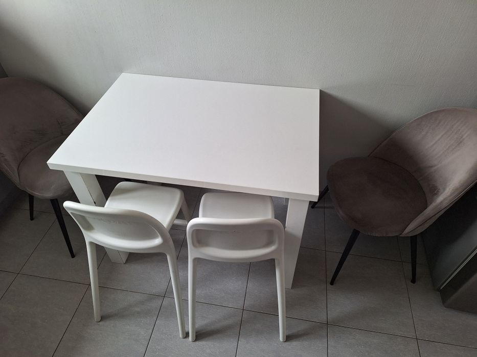 Stol kuchenny 100x70 + 2 krzesla kubelkowe