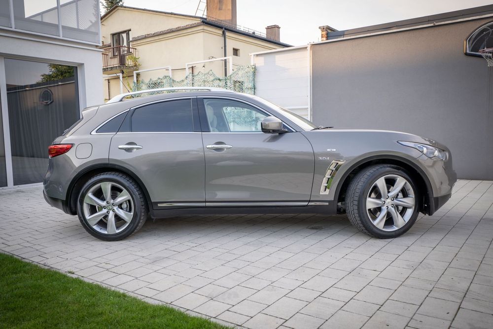 Infiniti QX70 INFINITY QS70 S PREMIUM FULL OPCJA Luxus Zadbany Piękny Środek