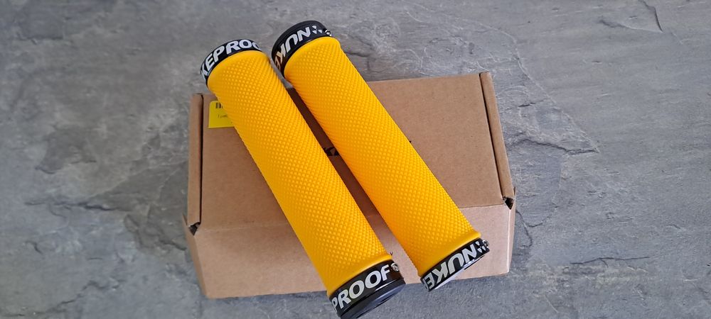 Новые Грипсы Nukeproof Neutron