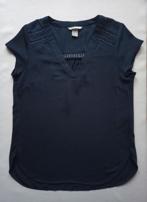Letnia granatowa bluzeczka z krótkim rękawem H&M S36