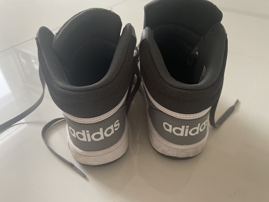 Adidad Hoops 37 i 1/3 jak nowe