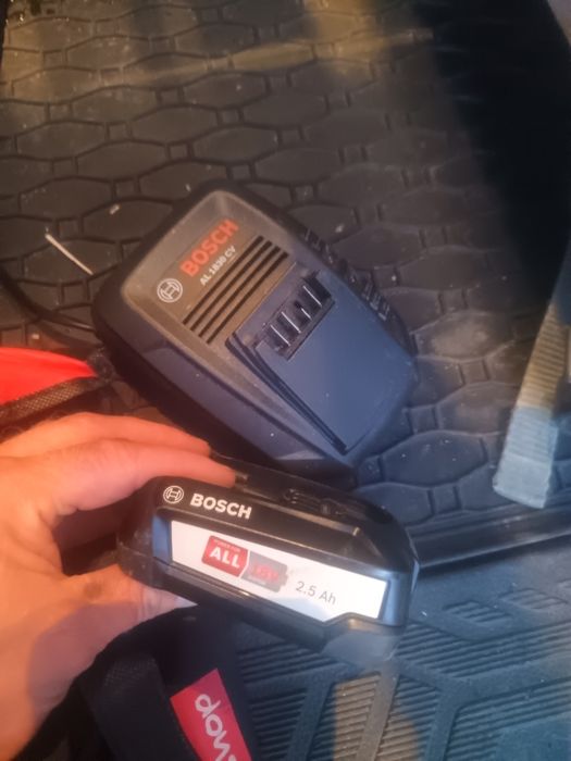 Szlifierka Bosch PSM 18 Li Aku plus ładowarka