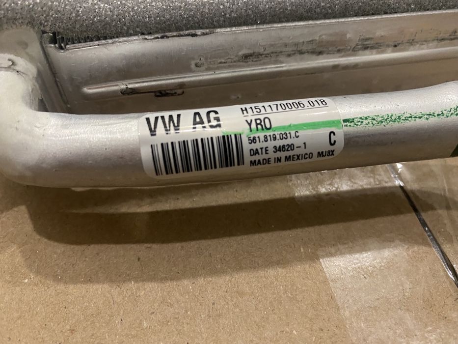 Новий! Радіатор пічки (печки) оригінал 561819031 С (А/В) Passat USA