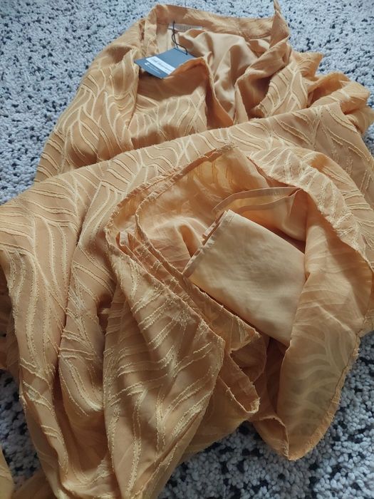 Vestido Amarelo novo