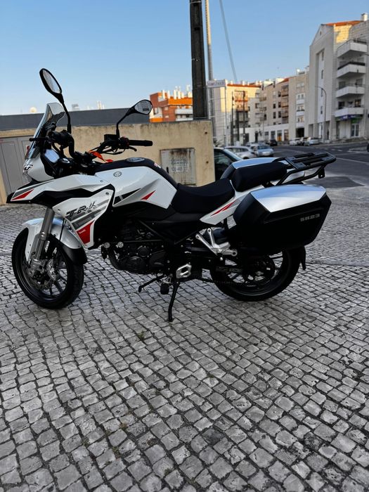 Benelli TRK 250 2023 — Como Nova, 16.000 km | Oportunidade Única!