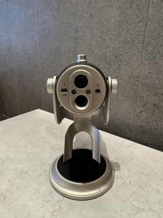 Microfone Blue Yeti Pro