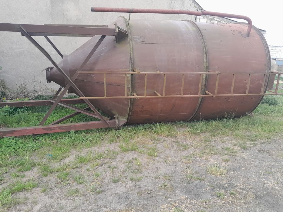 Sprzedam zbiornik betonowy