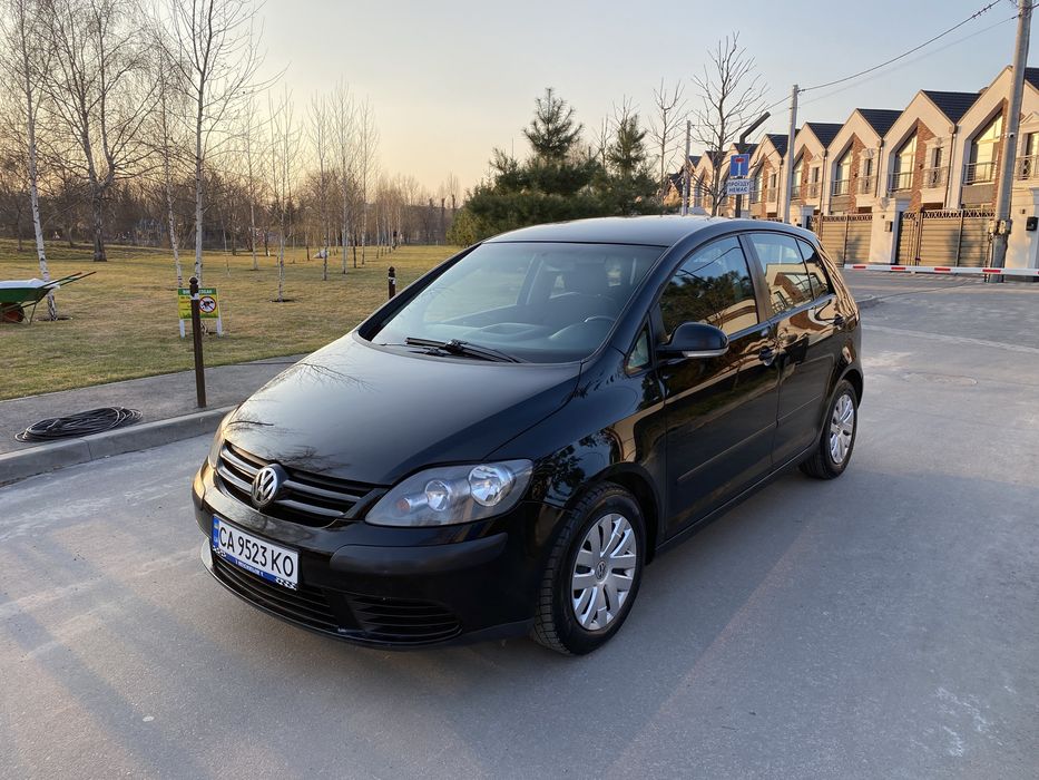 Volkswagen Golf Plus 2005 1.4 Мпі Бензин