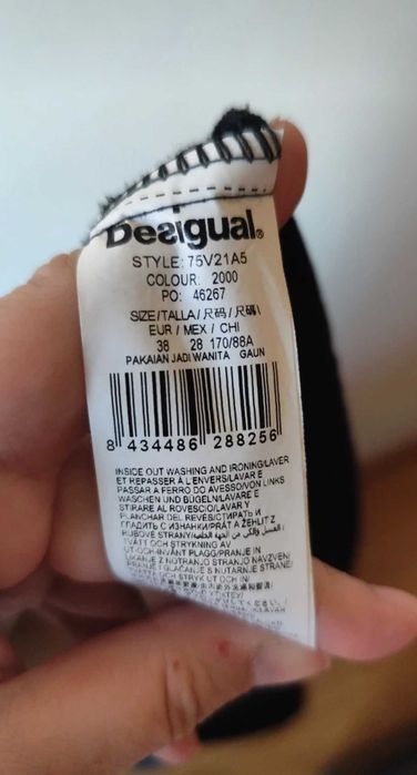 Vestido curto marca Desigual  nunca usado