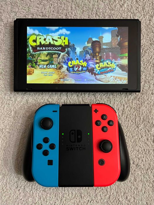 Nintendo Switch + Estojo + Caixa Original + Jogo