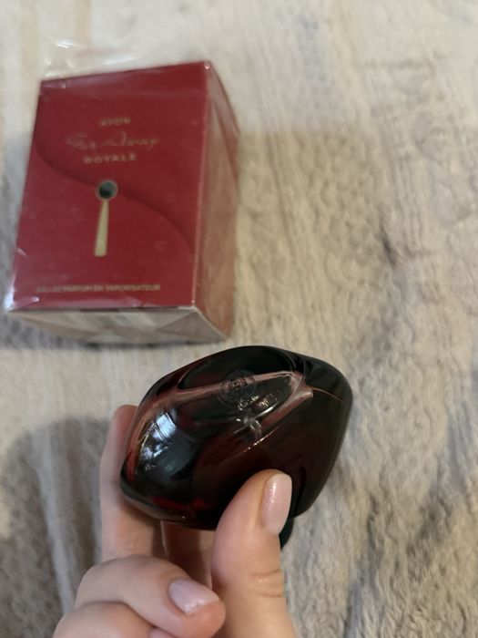 Парфуми Avon Far Away