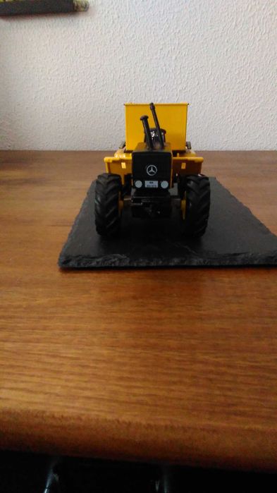 Miniatura de Máquina de Obras