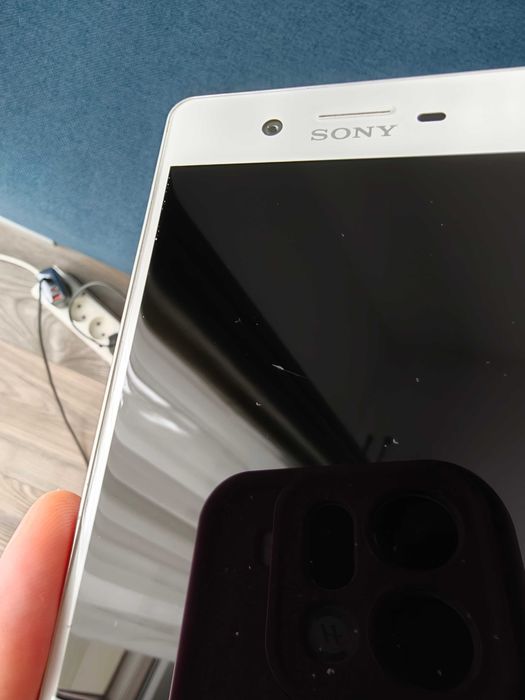 Sony Xperia X F5121 3/32 GB biały