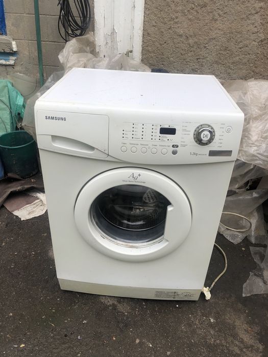 Стиральная машинка ( не включается)