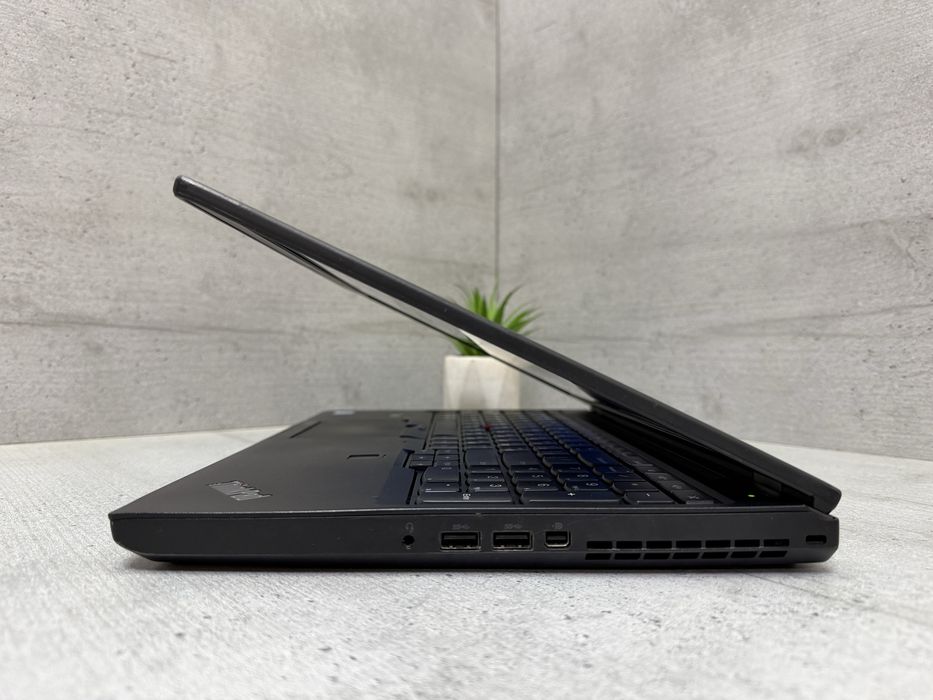 Надійний ноутбук Lenovo P50/15.6"/Xeon/Nvidia/16gb ddr4/256gb ssd