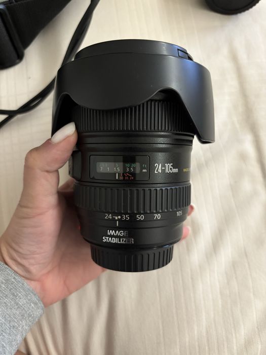 Lente Canon 24-105mm f/4 (com para-sol EW-83H)