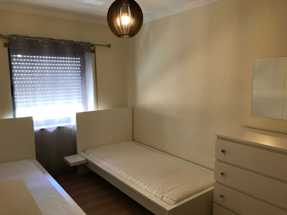 Quarto partilhado para duas 2 pessoas em Alfena