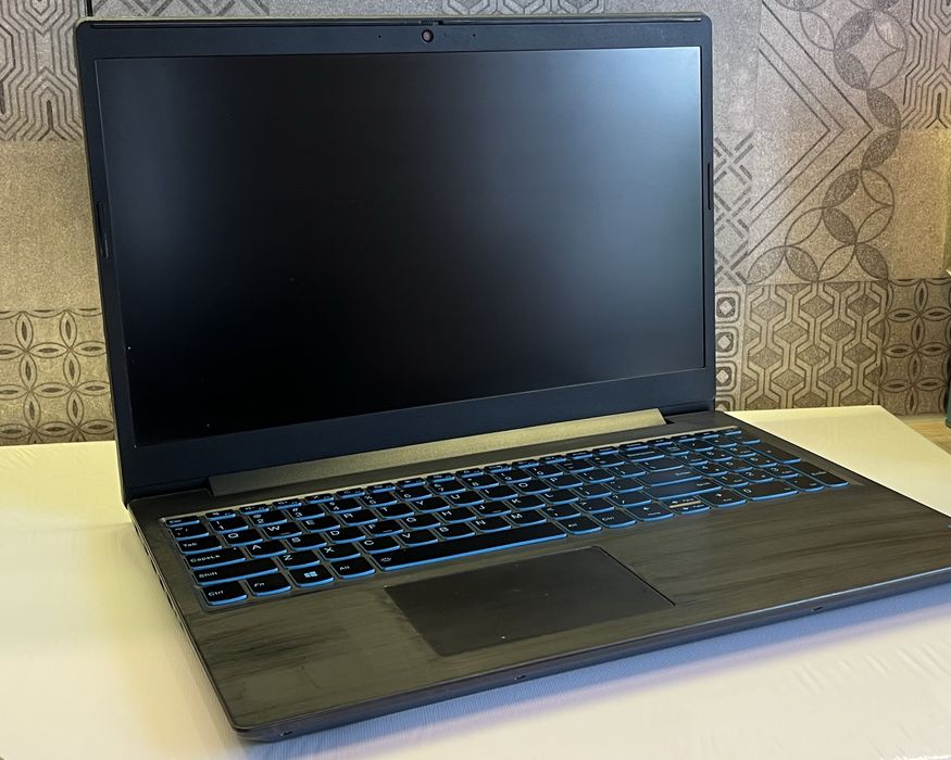 Lenovo IdeaPad L340 Gaming 15,6” / 512GB SSD / 8GB RAM