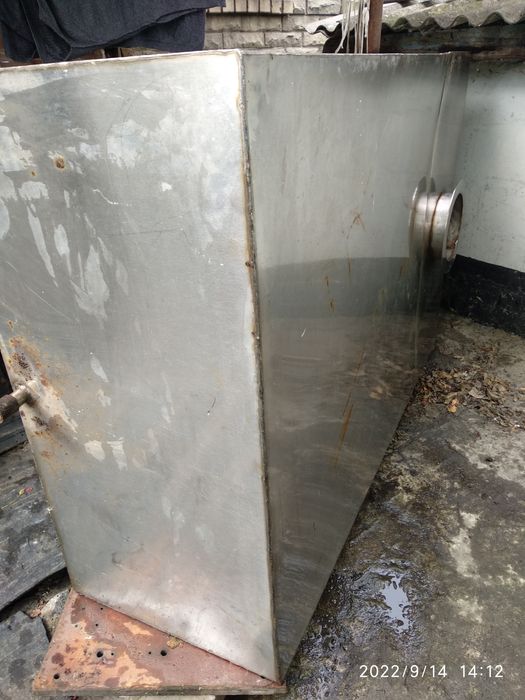 Бак из пищевой нержавейки 0,75м3