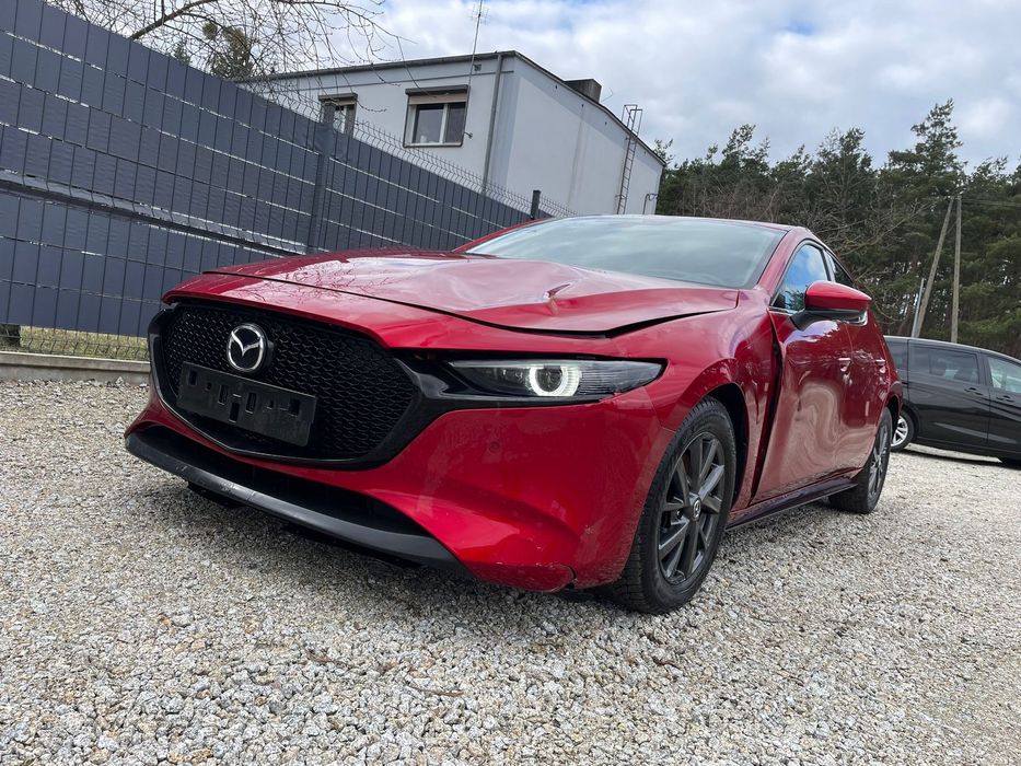 Mazda 3 Mazda 3 2021 benzyna  czerwona