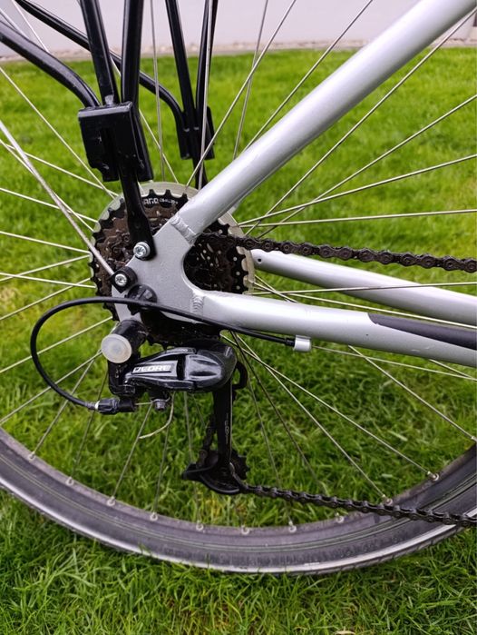 Rower damski  rama M kola 28 cali