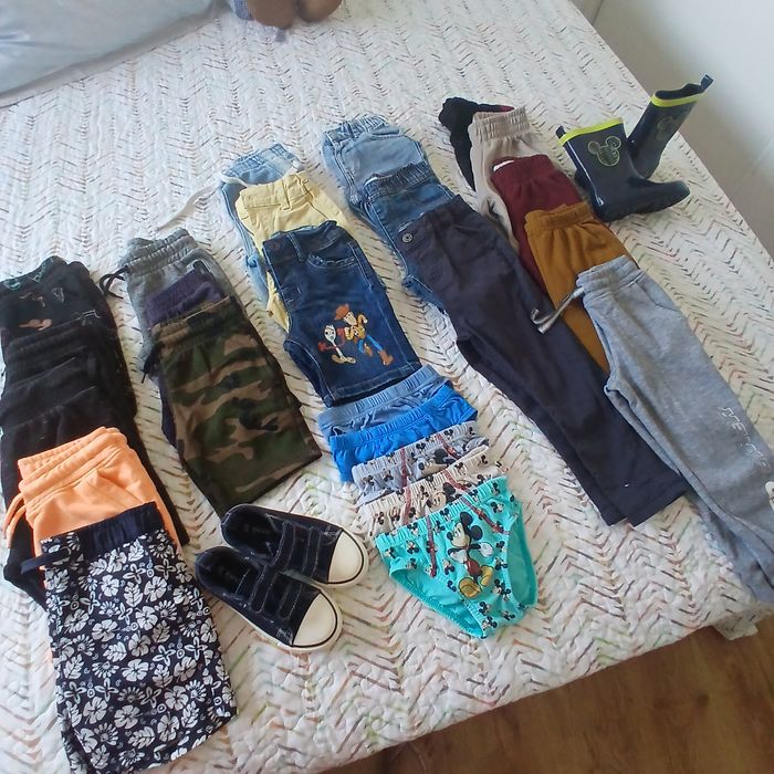 Roupas de menino