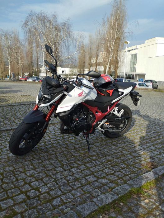 Honda CB 750 Hornet irrepreensível