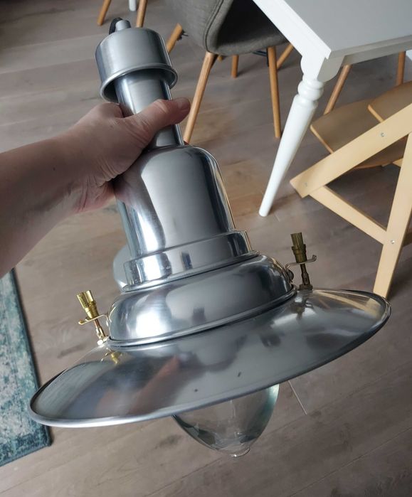 Lampa sufitowa i dustrialna