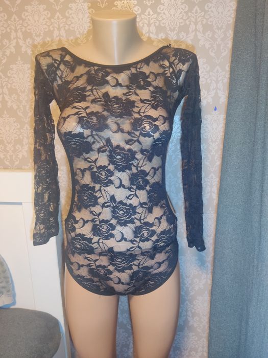 Боді в сетку с відкритою спинкою.