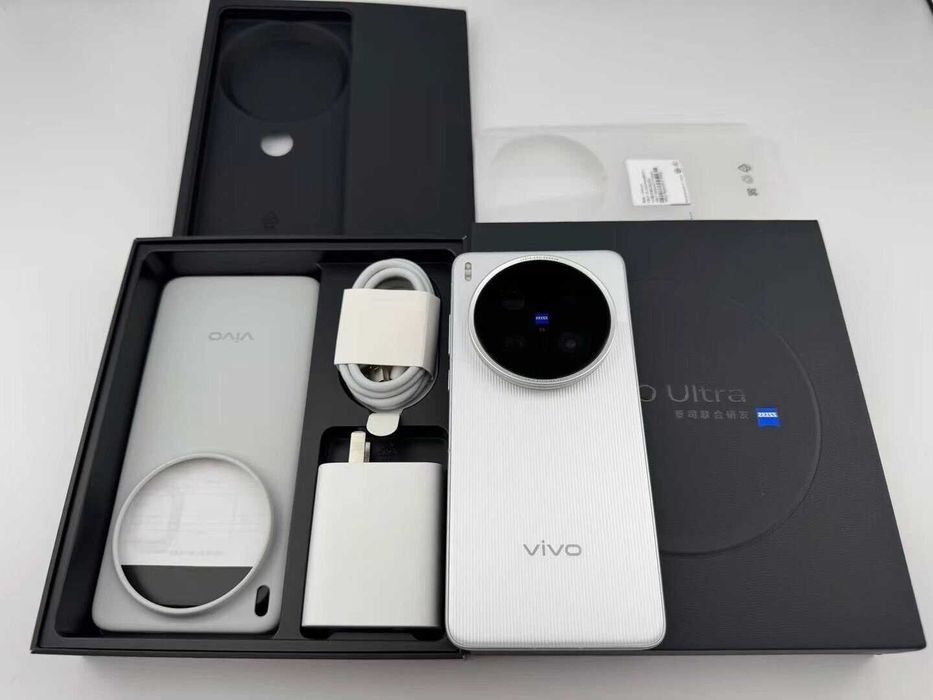 VIVO X200 Ultra 256GB (В Україні) комплект