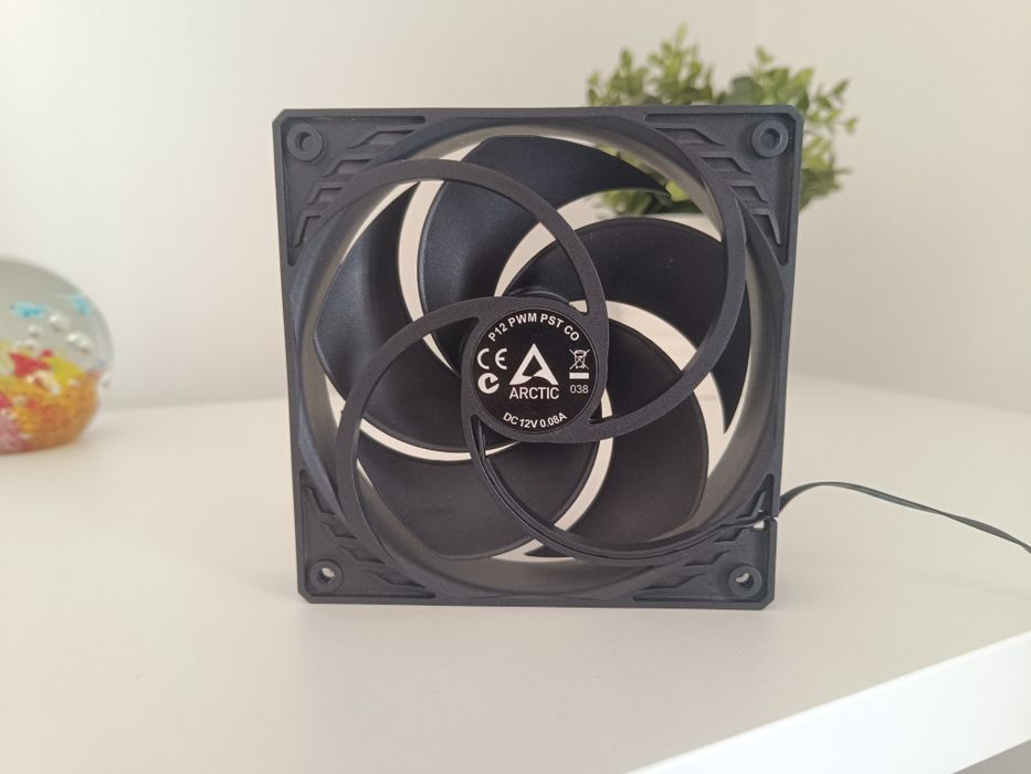 Fan 120mm Arctic P12 PWM PST CO - Ventoinha PC
