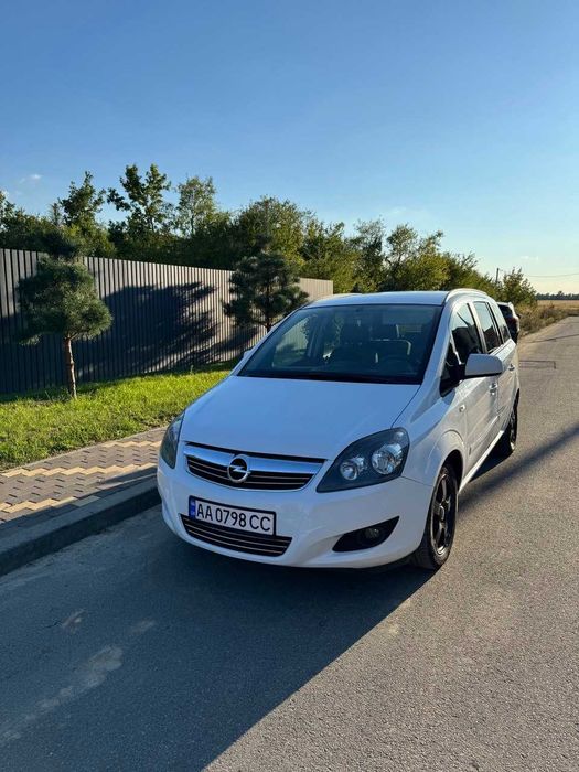 Продам Opel Zafira