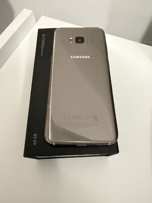 Телефон Samsung S8, 4/64.