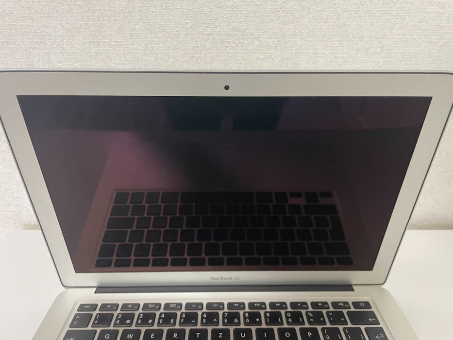 macbook air Модель A1369