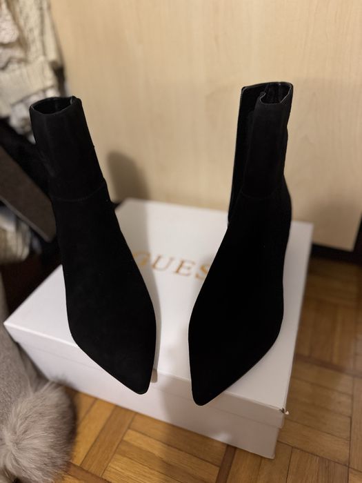 Guess oryginalne botki skóra zamsz suwak szpic 40 klasyka black