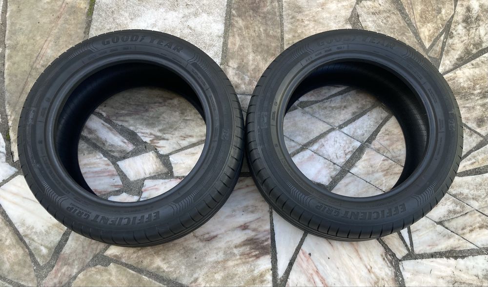 215 55 R17 GoodYear 85%Piso Pneus