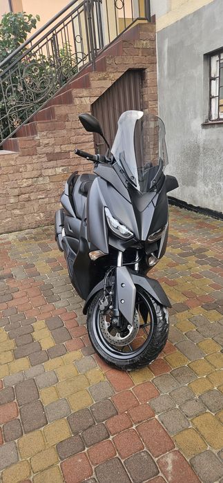 Yamaha X-max 300